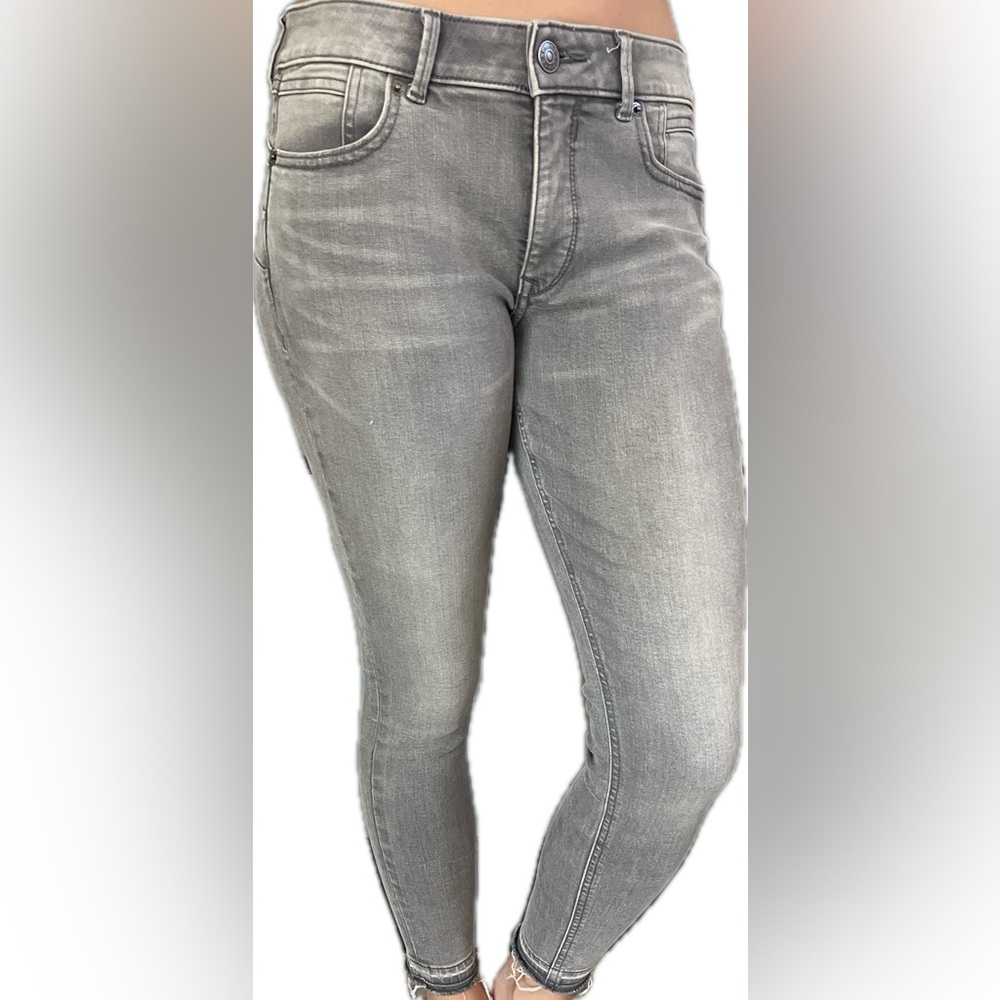 EXPRESS Stretch denim perfect lift, perfect curves angle, legging, midrise!